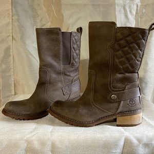 Timberland like new waterproof boots women’s size 6.5 like new